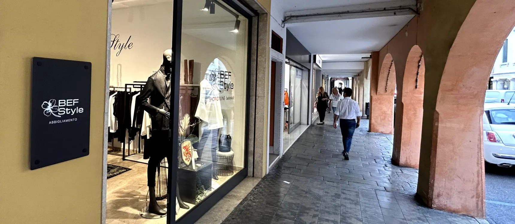 Collezione
      Uomo